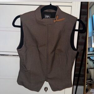 Zara Sleeveless vest top with high collar